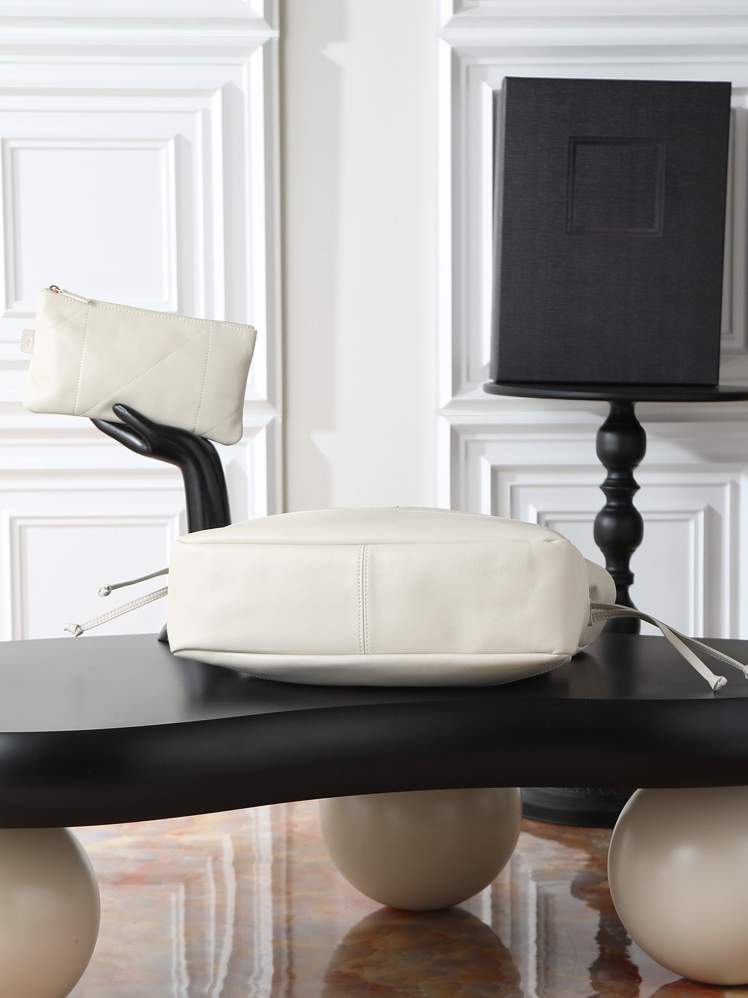 Shoulder Bag Structured - Sac fourre-tout structuré en PU mat