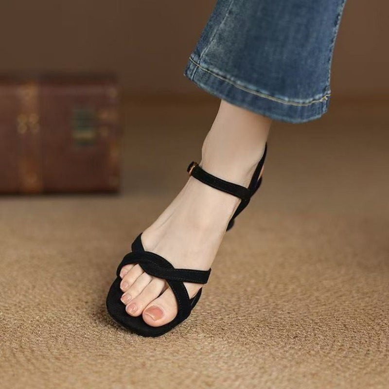 Sandales ajustées à bande étro - Kitten Heel Women avis et prix