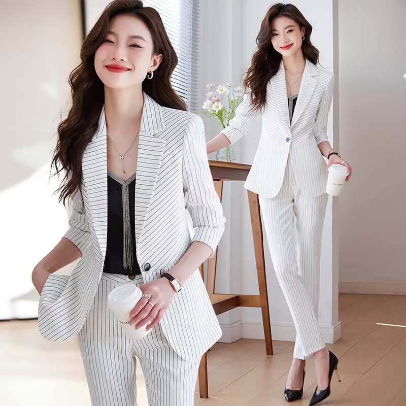 Costume rayé bleu pour femme 2 - Women Formal Wear Store avis et prix