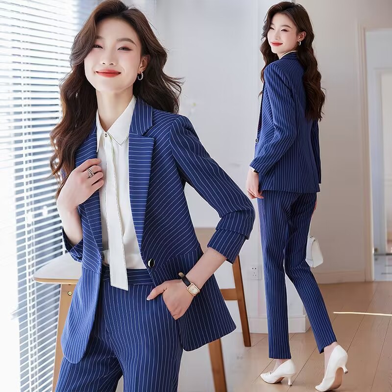 Costume rayé bleu pour femme 2 - Women Formal Wear Store avis et prix